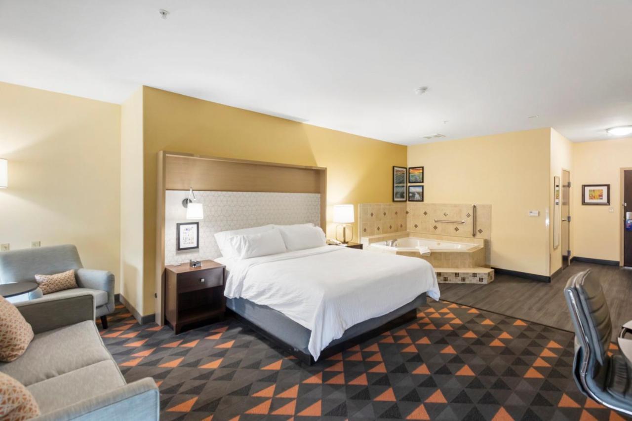 Holiday Inn Hotel & Suites Waco Northwest By Ihg Bellmead Dış mekan fotoğraf