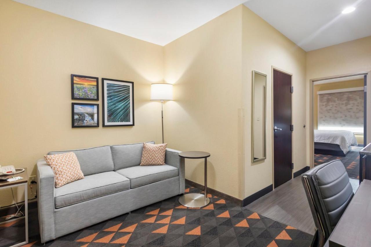 Holiday Inn Hotel & Suites Waco Northwest By Ihg Bellmead Dış mekan fotoğraf